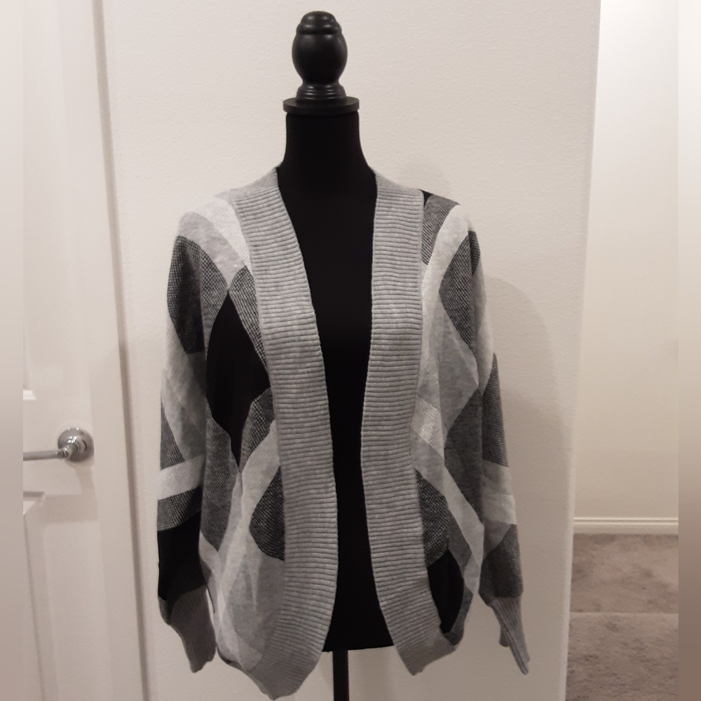 NWOT Lety & Me Gray Cardigan